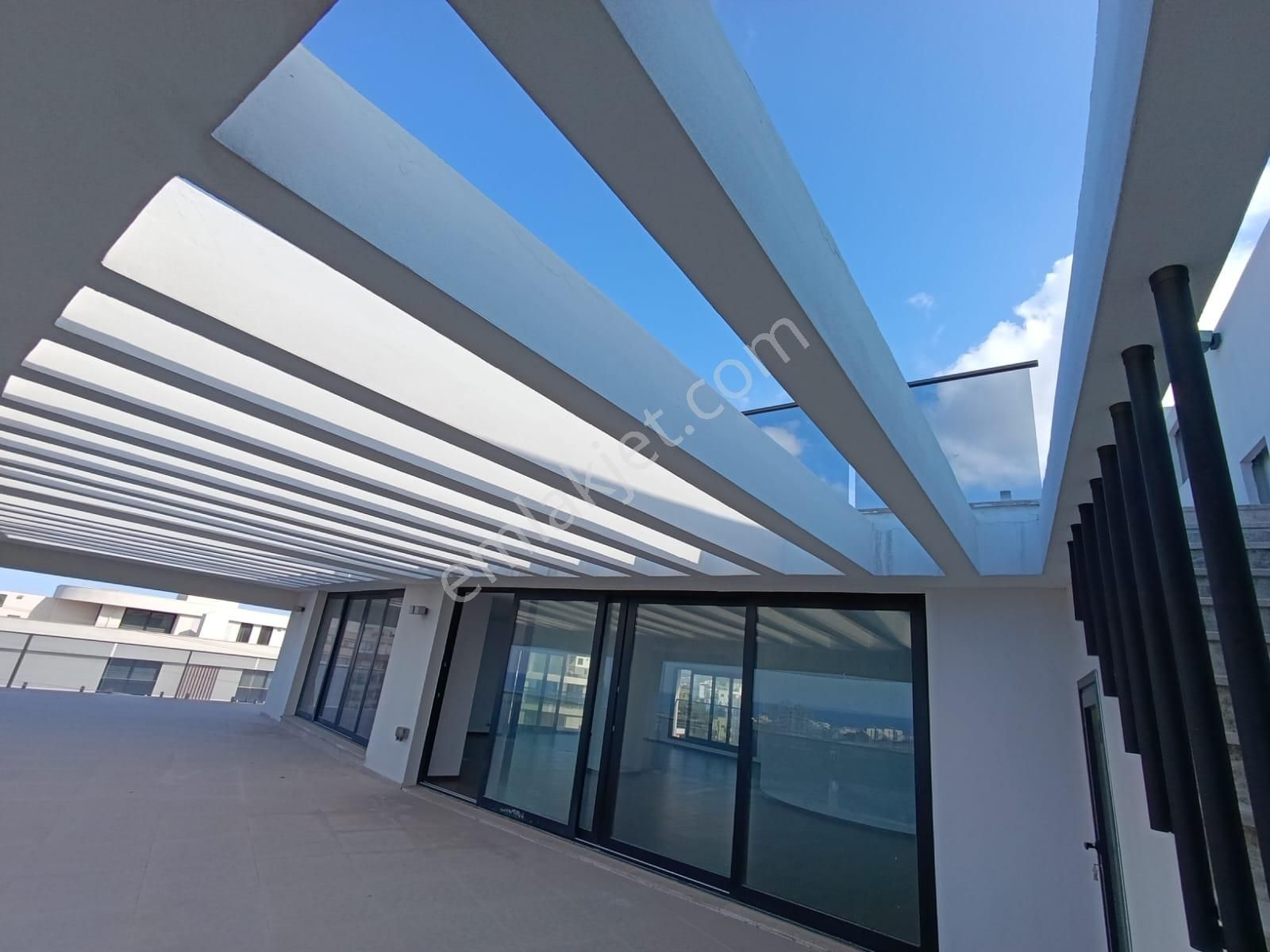 Özel Havuzlu 3+1 Triplex Penthouse – Girne Kktc - Görsel 15