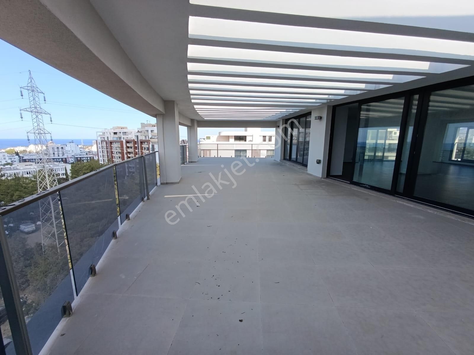 Özel Havuzlu 3+1 Triplex Penthouse – Girne Kktc - Görsel 18