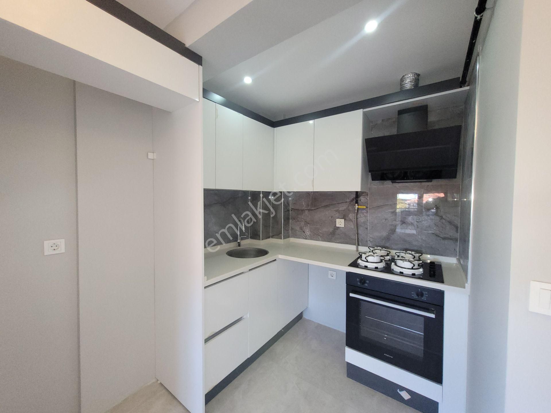 Menemen Uğur Mumcu Kiralık 2+1 Daire - Görsel 12