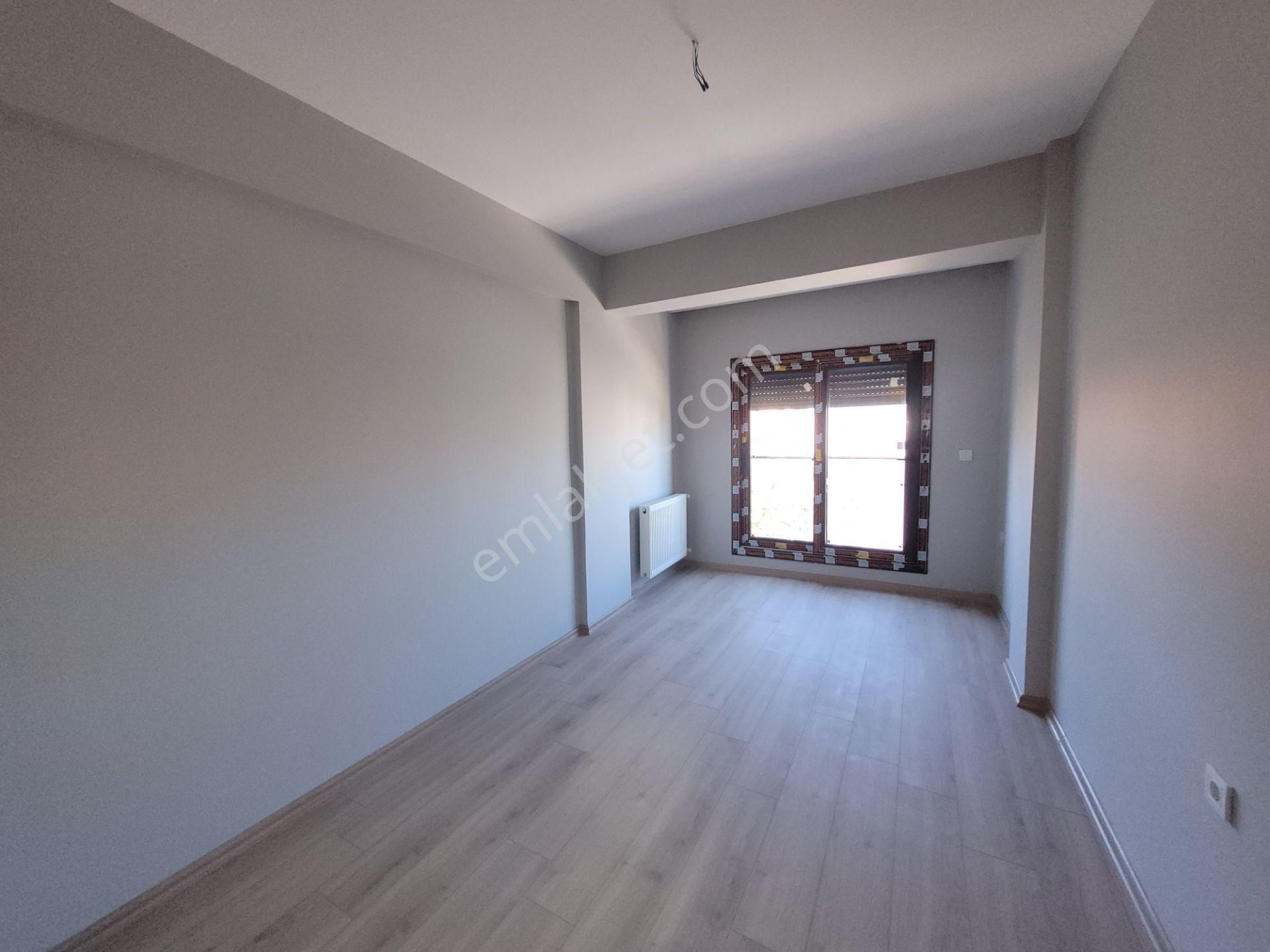 Menemen Uğur Mumcu Kiralık 2+1 Daire - Görsel 16