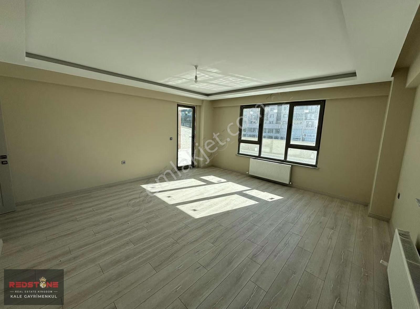 Esenlerde Modern Ve Konforlu Geniş Teraslı 2+1 Daire Fırsatı - Görsel 17