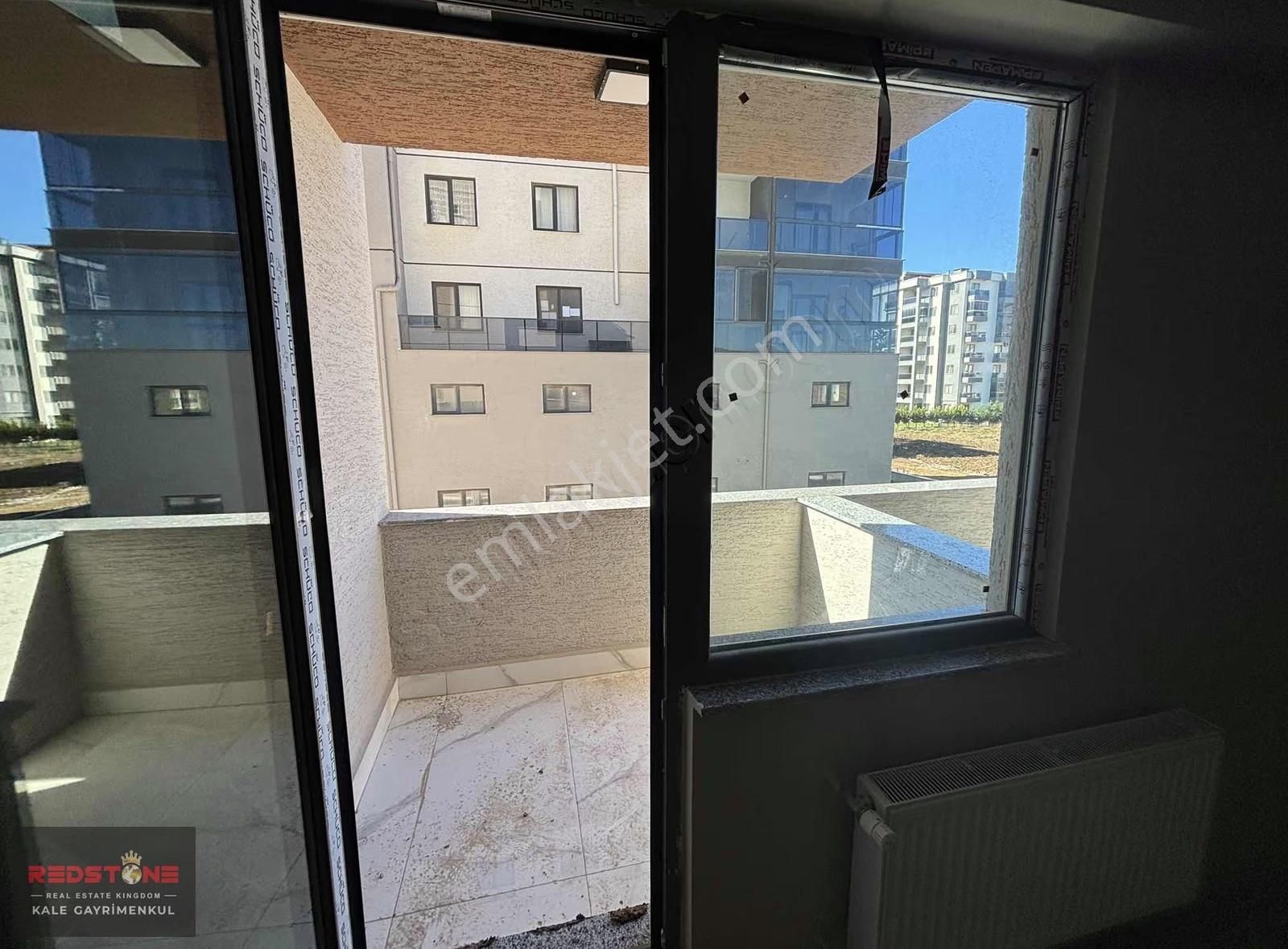 Esenlerde Modern Ve Konforlu Geniş Teraslı 2+1 Daire Fırsatı - Görsel 16