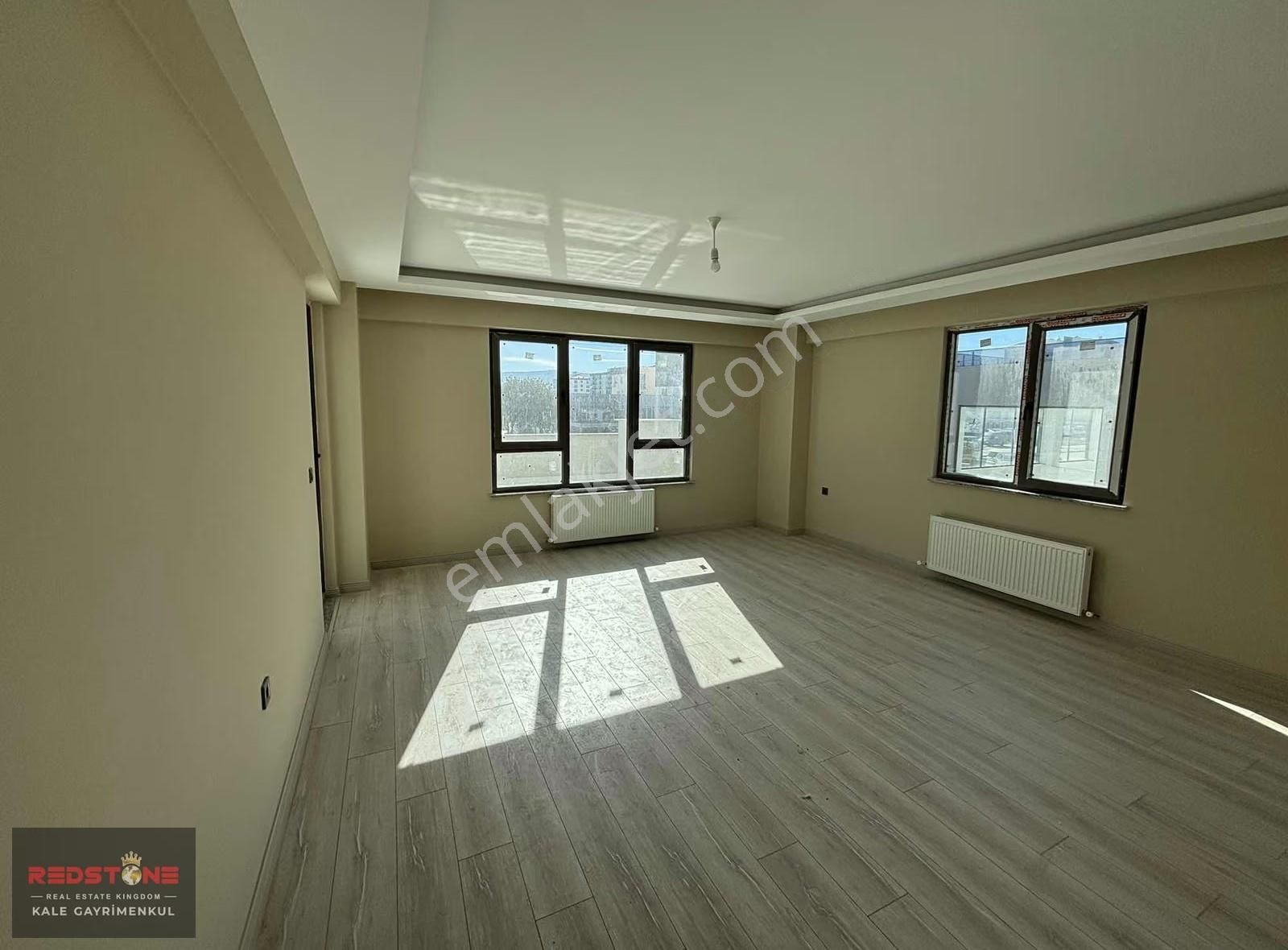 Esenlerde Modern Ve Konforlu Geniş Teraslı 2+1 Daire Fırsatı - Görsel 21