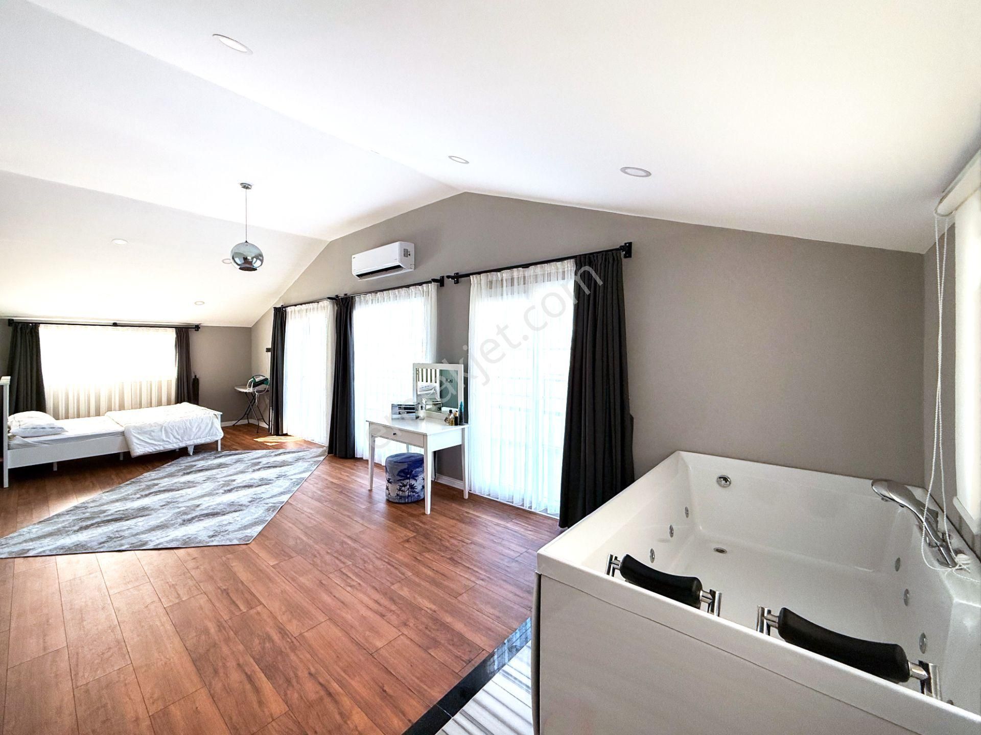 Goldhouse Dan Satılık Ovacık Ta Prestijli Konumda Havuzlu Triplekls Villa 3,5 + 1 - Görsel 30