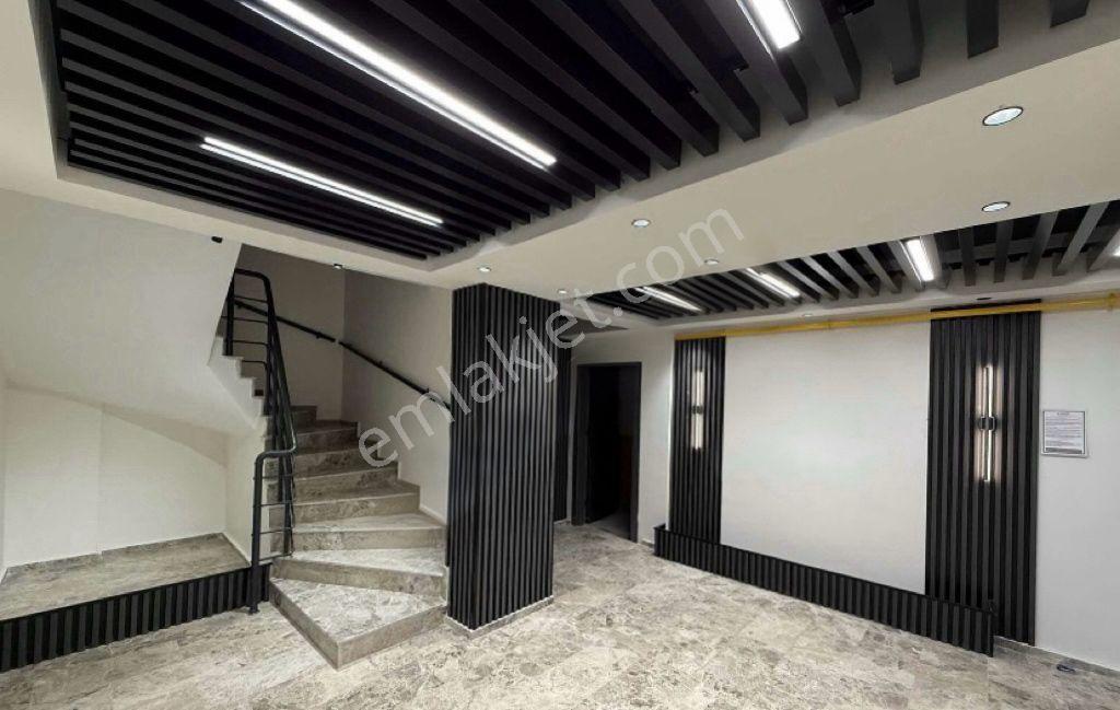 Çamlıca Mahallesinde Ultra Lüks 3+1 150m2 Özel Garajlı Daire - Görsel 33