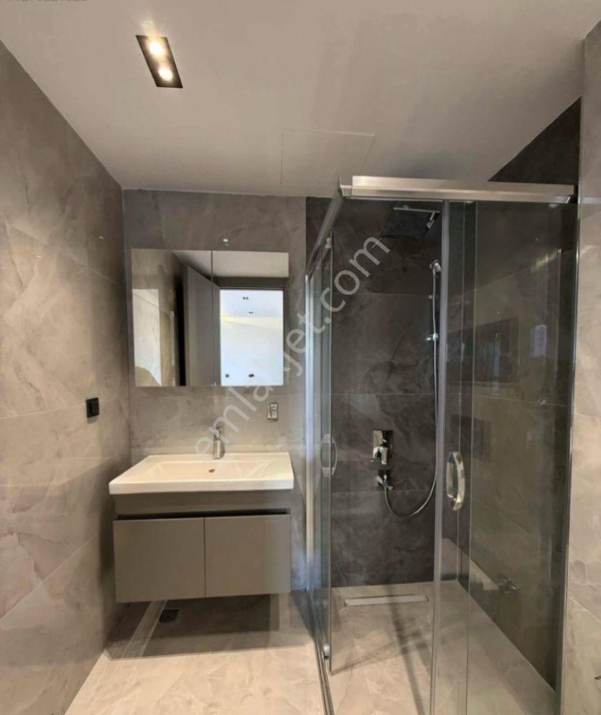 Çamlıca Mahallesinde Ultra Lüks 3+1 150m2 Özel Garajlı Daire - Görsel 32