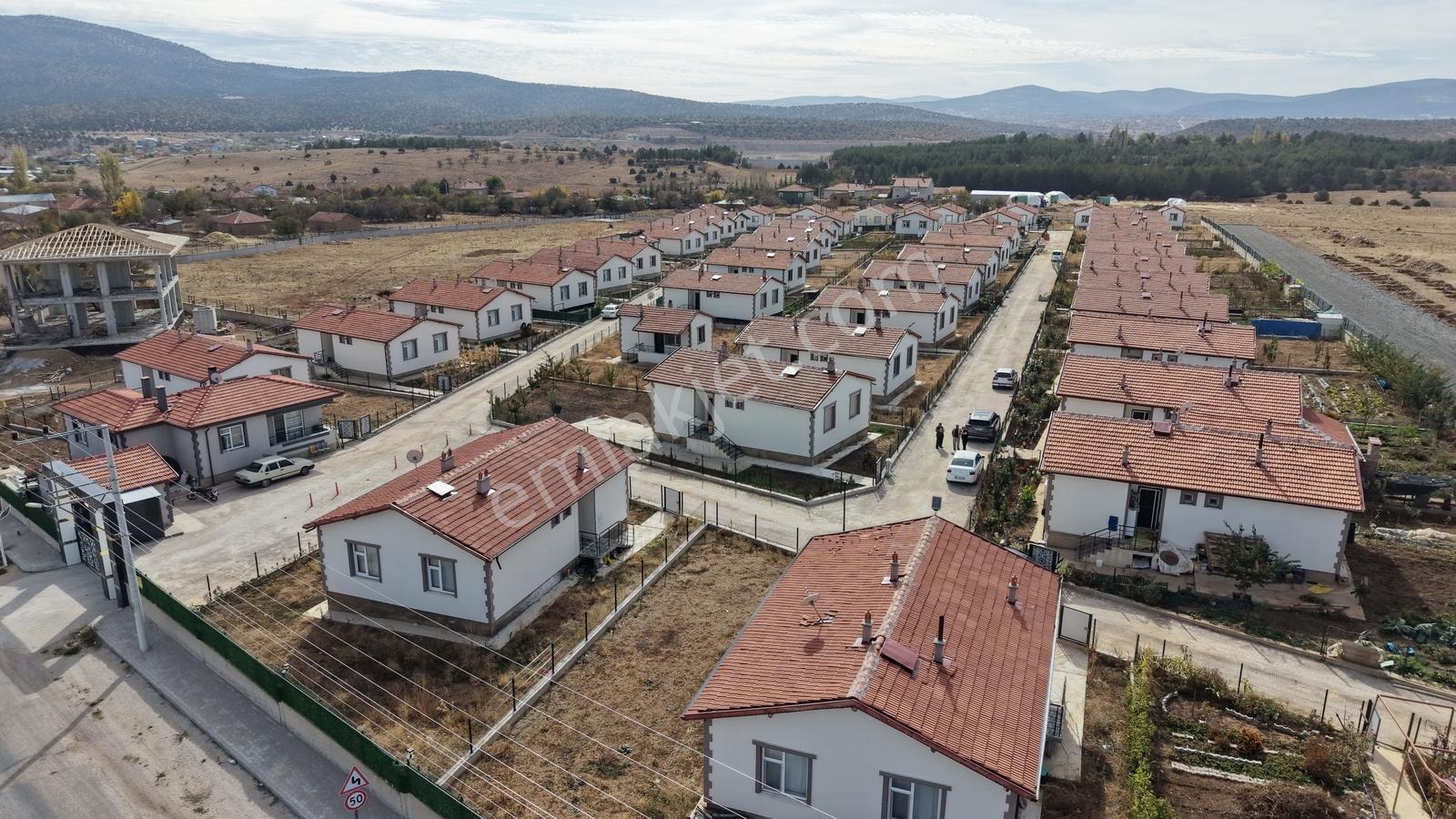 Apa'da İskanlı Site İçerisinde İskanlı Bahçeli Müstakil 2+1 Evvv - Görsel 7