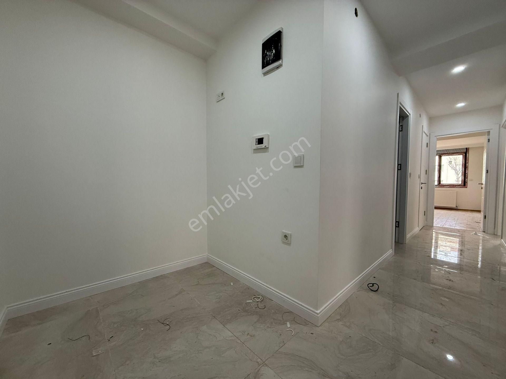 İstanbul House'dan Bahçelievler Merkezde 3+1 Ara Kat Sıfır 95m2 - Görsel 28