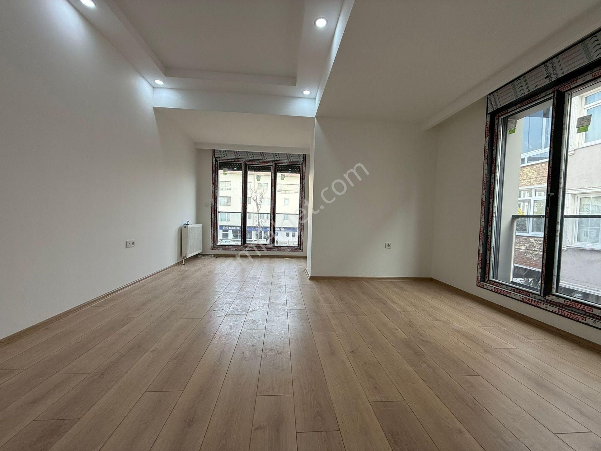 İstanbul House'dan Bahçelievler Merkezde 3+1 Ara Kat Sıfır 95m2