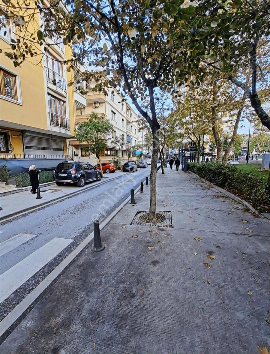 3+1 130 M² Kapalı Otoparklı Merkezı Konumda Kredıye Uygun - Görsel 4
