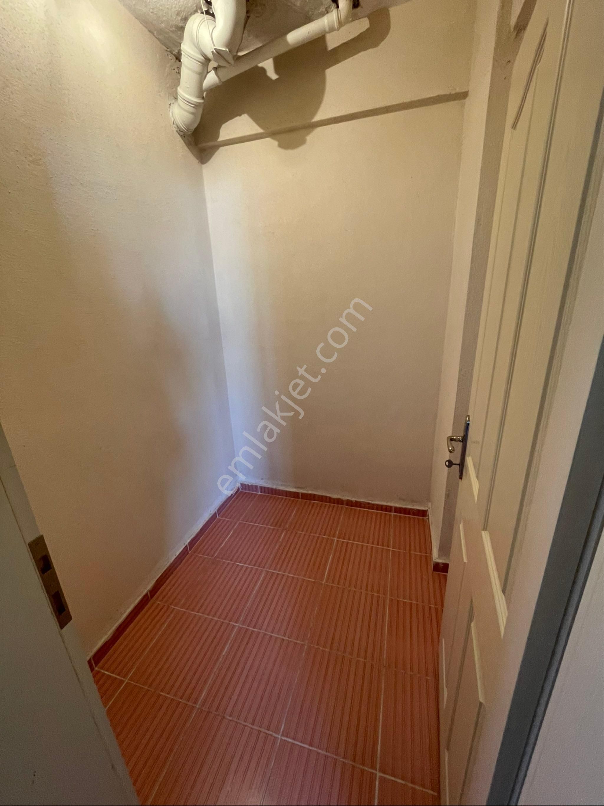 Emlakçe G.y.m Den Aşagı Kirazcada Kiralık 3+1 Daire - Görsel 4
