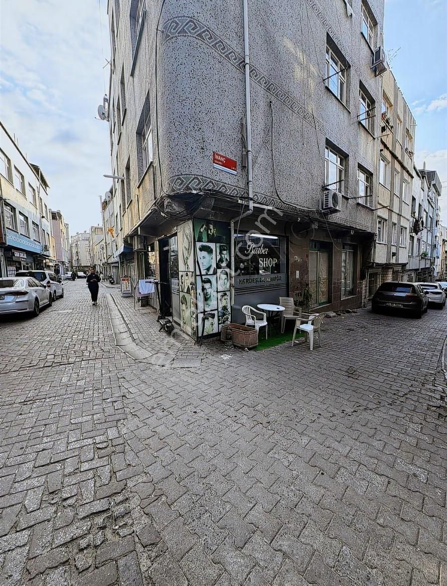 Gsm Den Merkezii Konumda Sabit Müşterisi Olan Kuaför Salonu - Görsel 3