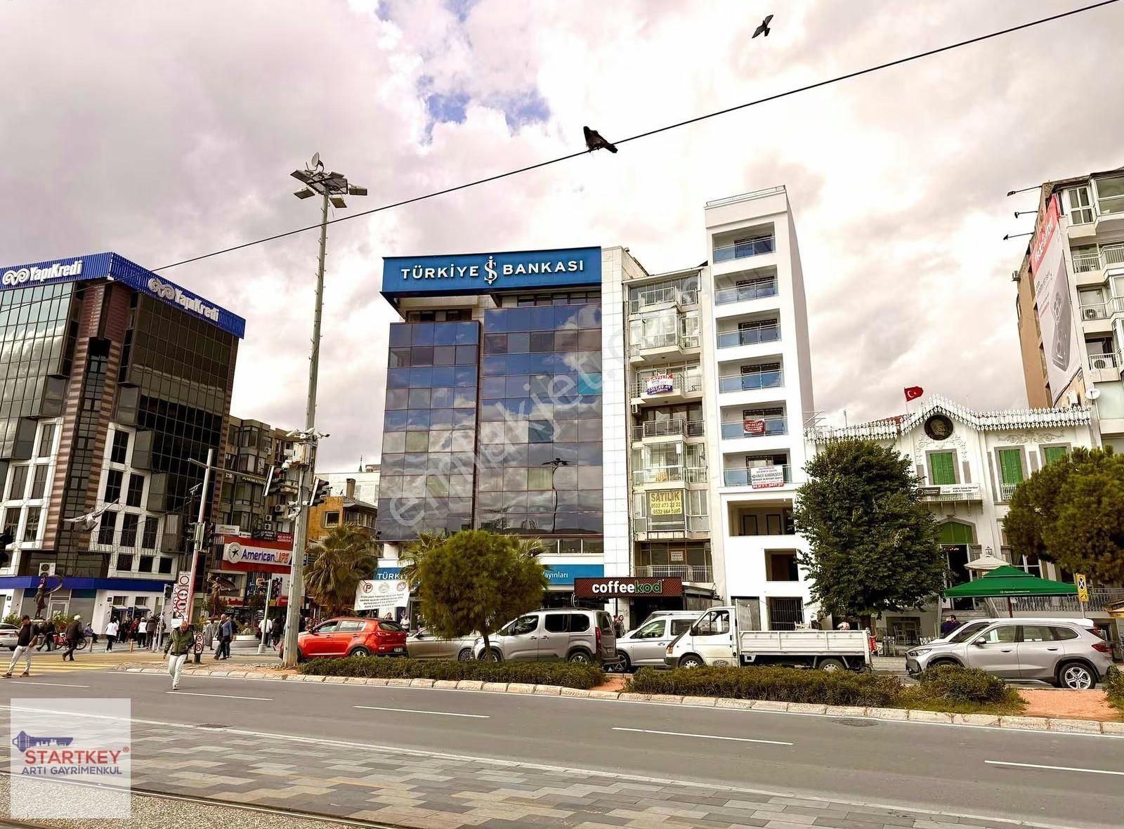 Karşıyaka Sahilde İskele Karşısı Yalı Dairesi - Görsel 13