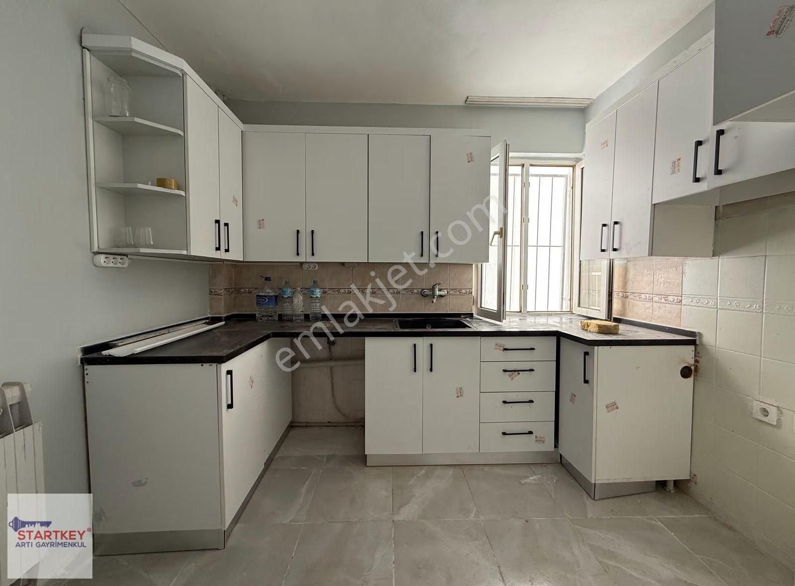 Bostanlı Emlak Bankası Konutları Deniz Manzaralı 3+1 Kiralık - Görsel 7