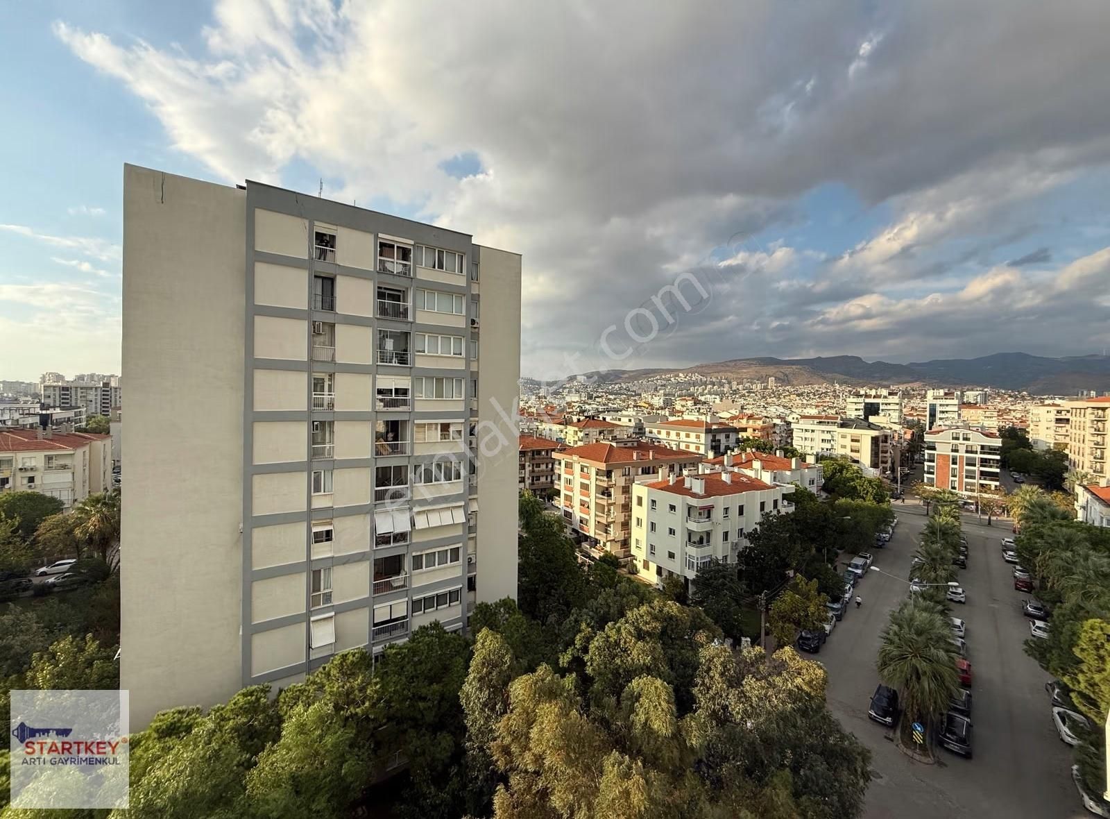 Bostanlı Emlak Bankası Konutları Deniz Manzaralı 3+1 Kiralık - Görsel 23