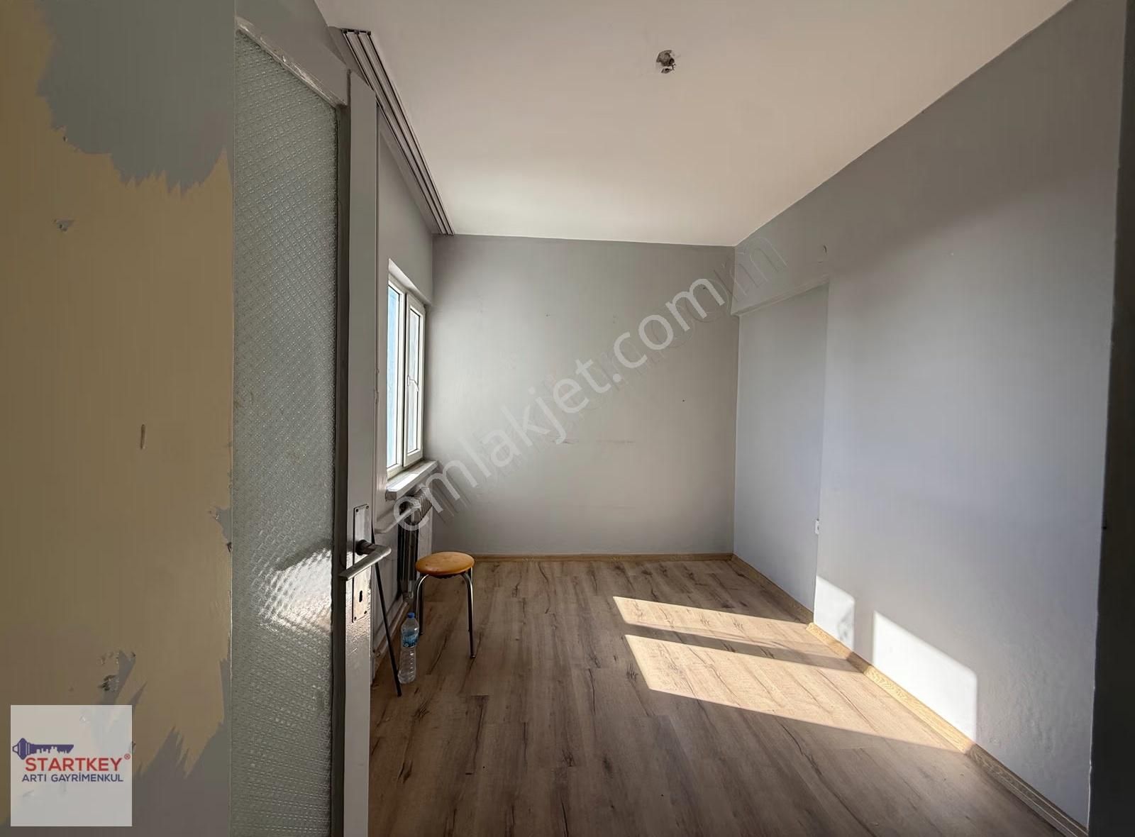 Bostanlı Emlak Bankası Konutları Deniz Manzaralı 3+1 Kiralık - Görsel 3