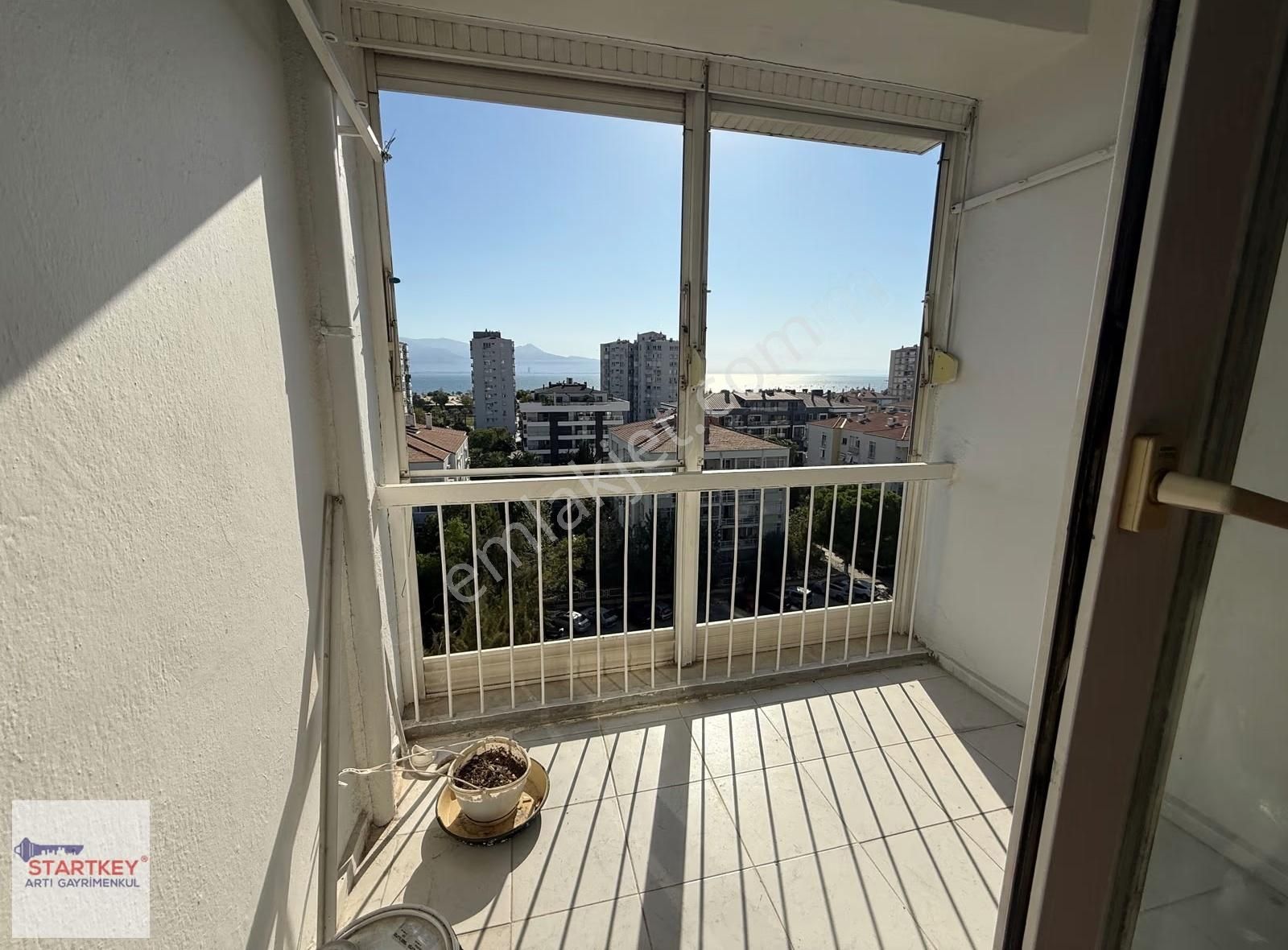 Bostanlı Emlak Bankası Konutları Deniz Manzaralı 3+1 Kiralık - Görsel 2