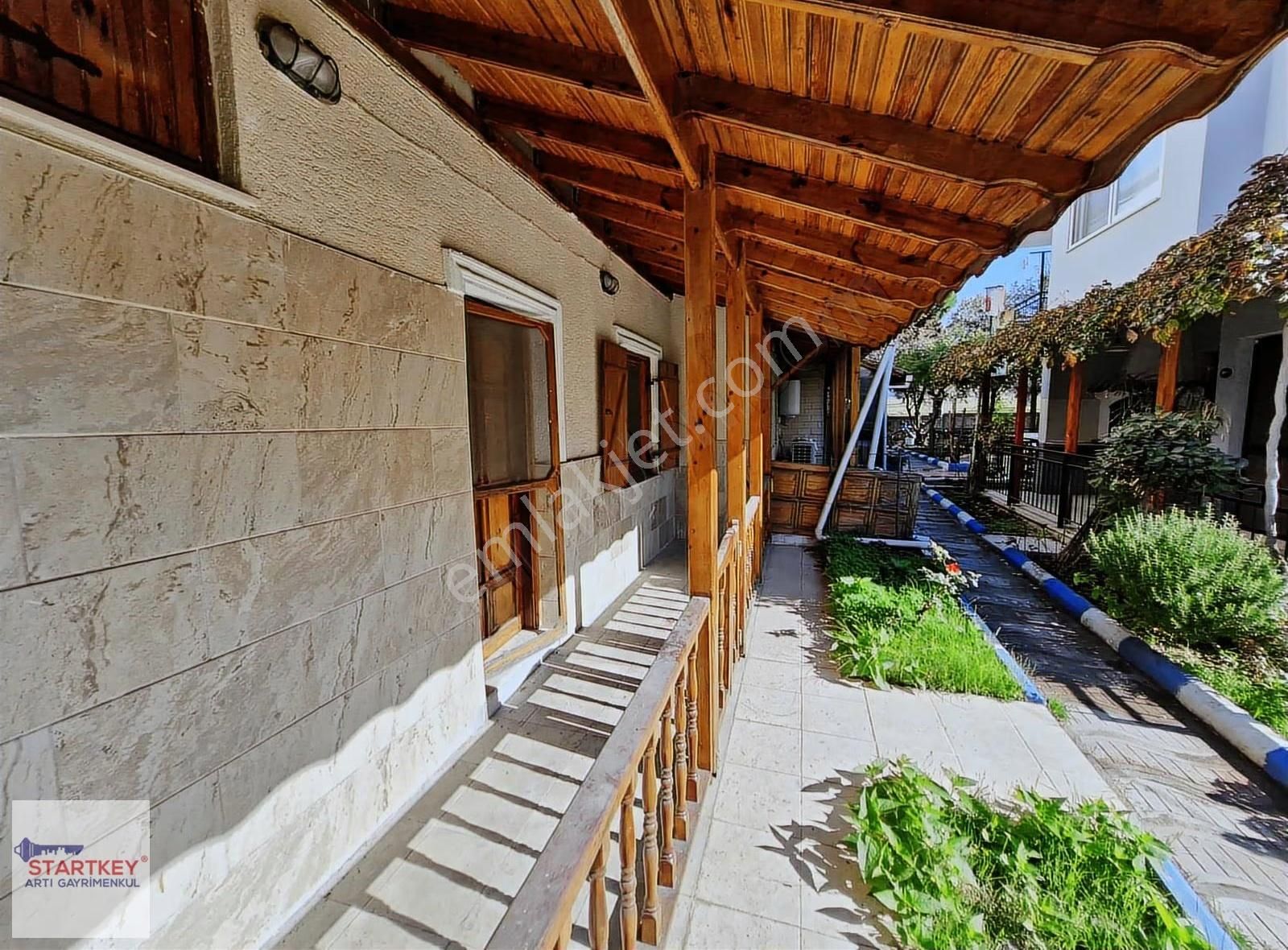 Yeni Foça Kozbeyli Mahallesi Gencelli Satılık 3+1 Dubleks Villa - Görsel 3