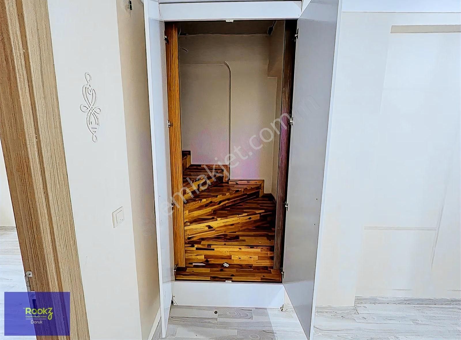 Sultanbeyli Hamidiye Mahallesi'nde İskanlı 5+1 Dubleks Daire!!! - Görsel 25