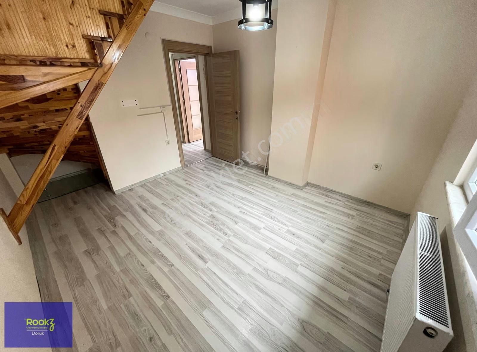 Sultanbeyli Hamidiye Mahallesi'nde İskanlı 5+1 Dubleks Daire!!! - Görsel 22