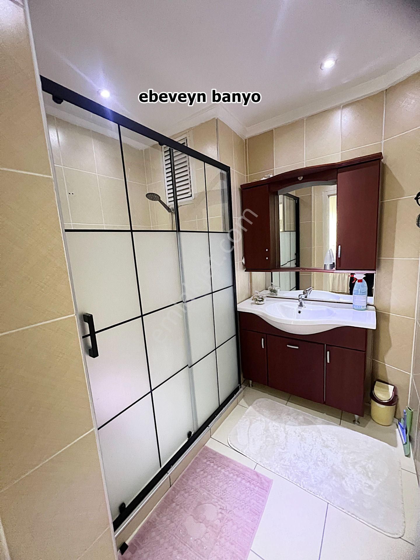 Ayvalı Çarşamba Pazarı Yanı Seval Cad Yakını Kapalı Lambiri Teraslı Kök Tapu 4+1 - Görsel 28