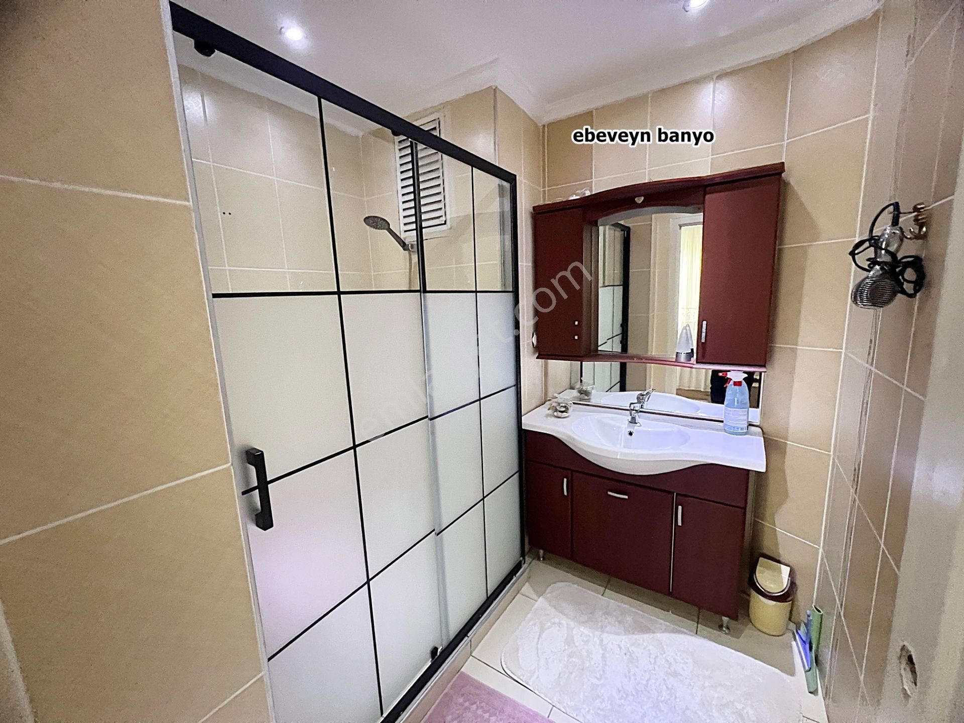 Ayvalı Çarşamba Pazarı Yanı Seval Cad Yakını Kapalı Lambiri Teraslı Kök Tapu 4+1 - Görsel 27