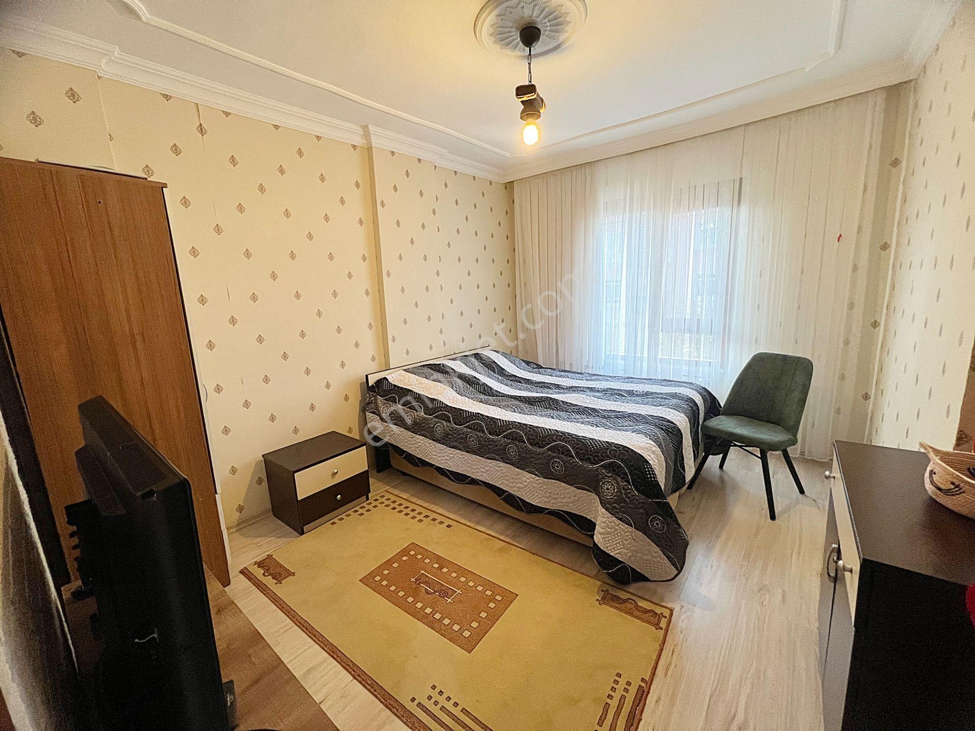 Ayvalı Çarşamba Pazarı Yanı Seval Cad Yakını Kapalı Lambiri Teraslı Kök Tapu 4+1 - Görsel 15