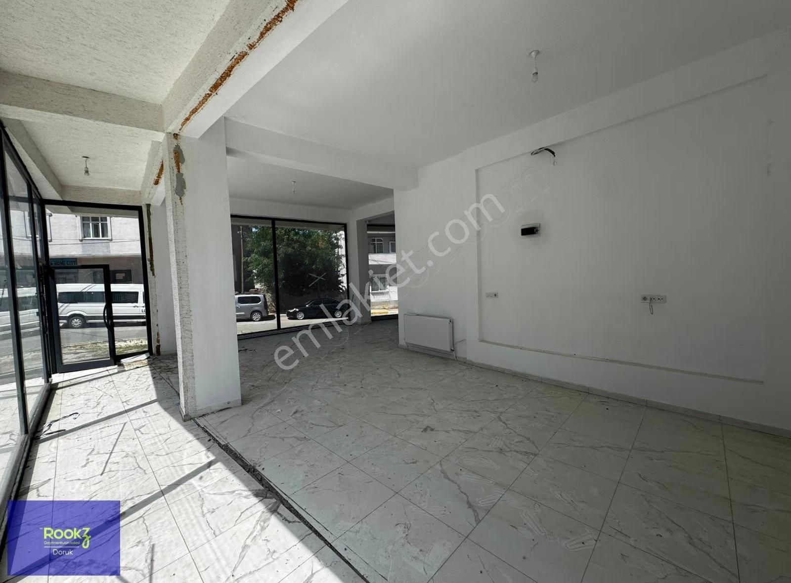 Rookz Doruk'dan İki Cadde Arasında Vitrin Değeri Yüksek Ticari!! - Görsel 24
