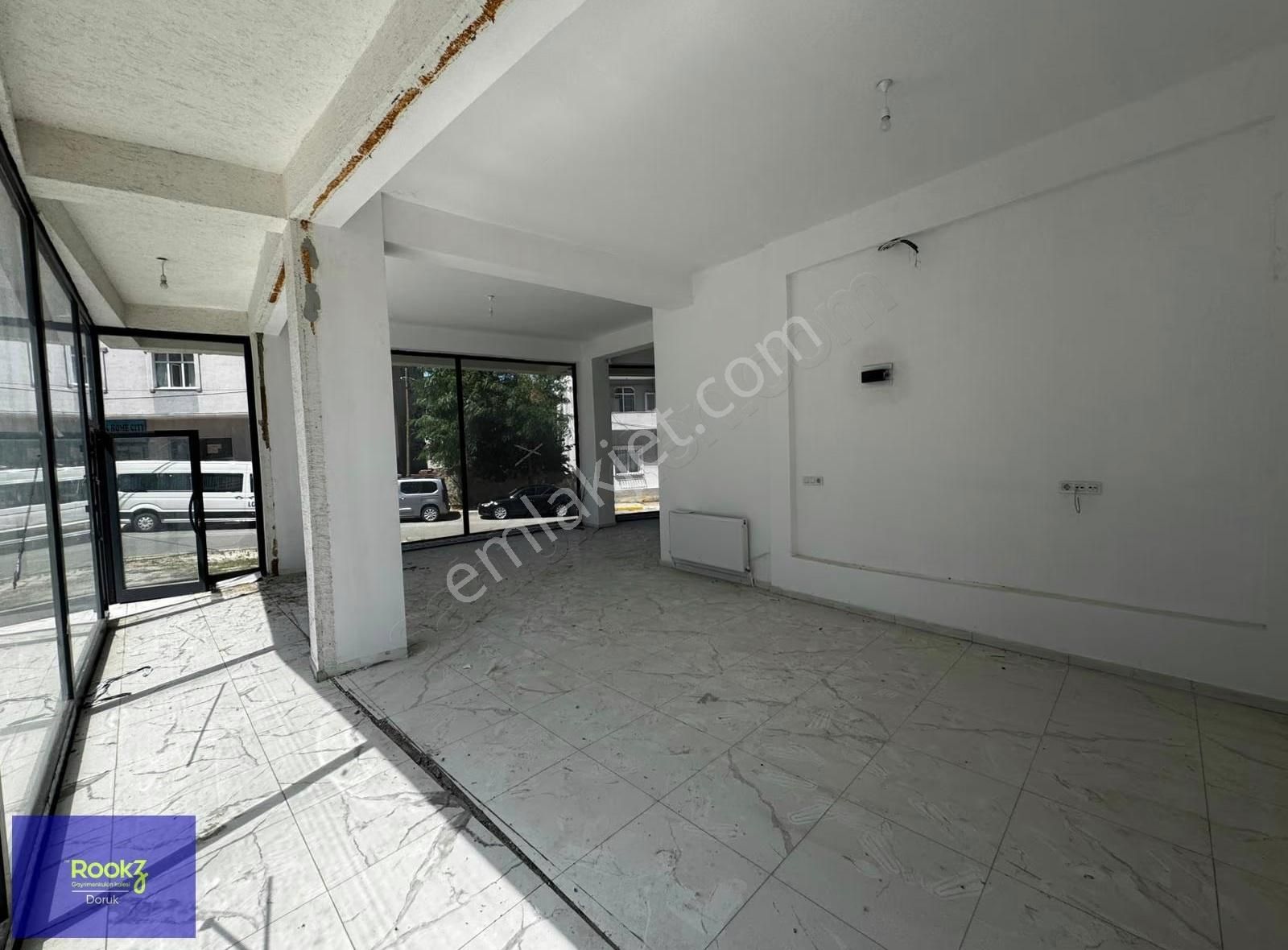 Rookz Doruk'dan İki Cadde Arasında Vitrin Değeri Yüksek Ticari!! - Görsel 11