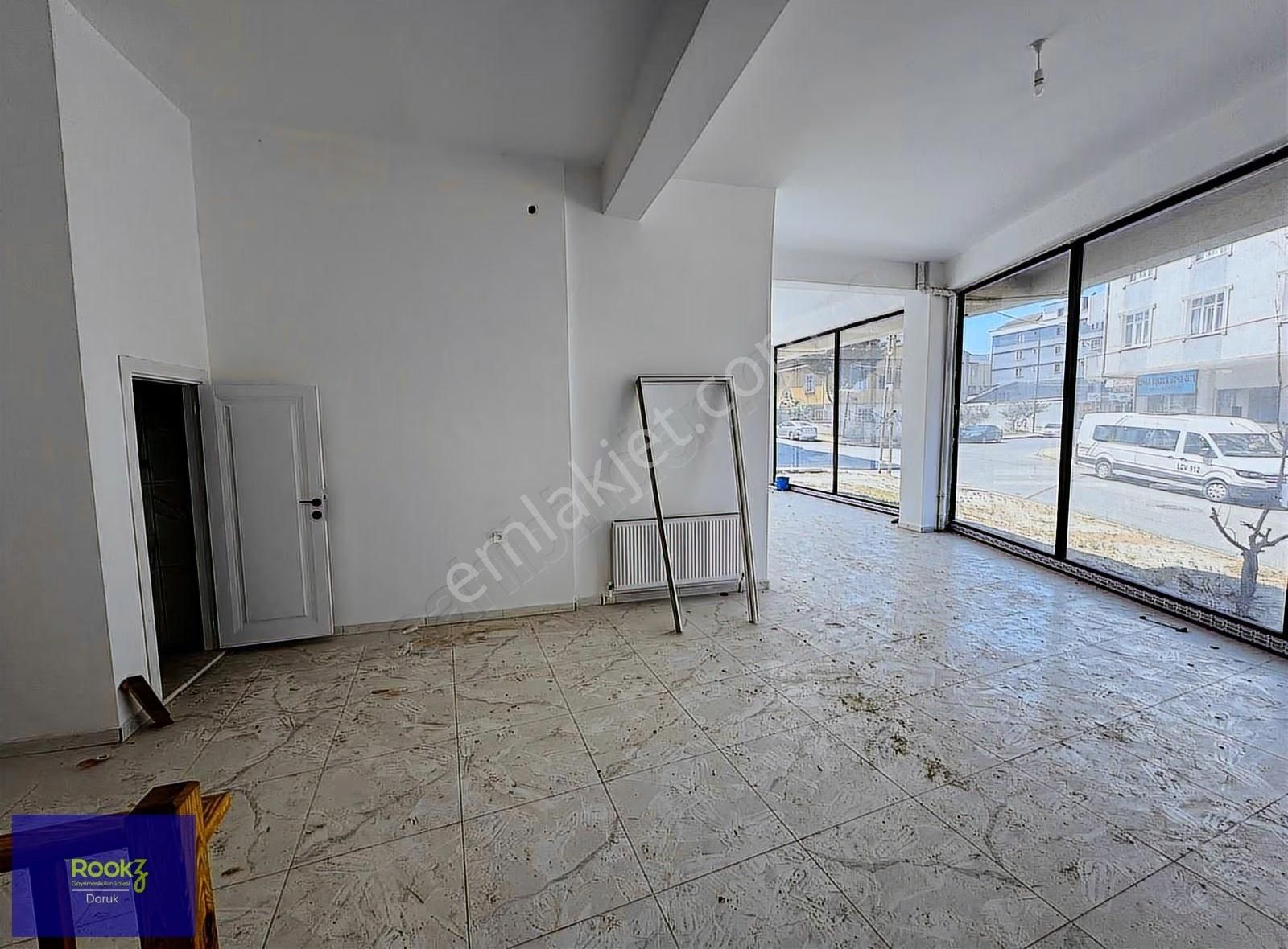 Rookz Doruk'dan İki Cadde Arasında Vitrin Değeri Yüksek Ticari!! - Görsel 35