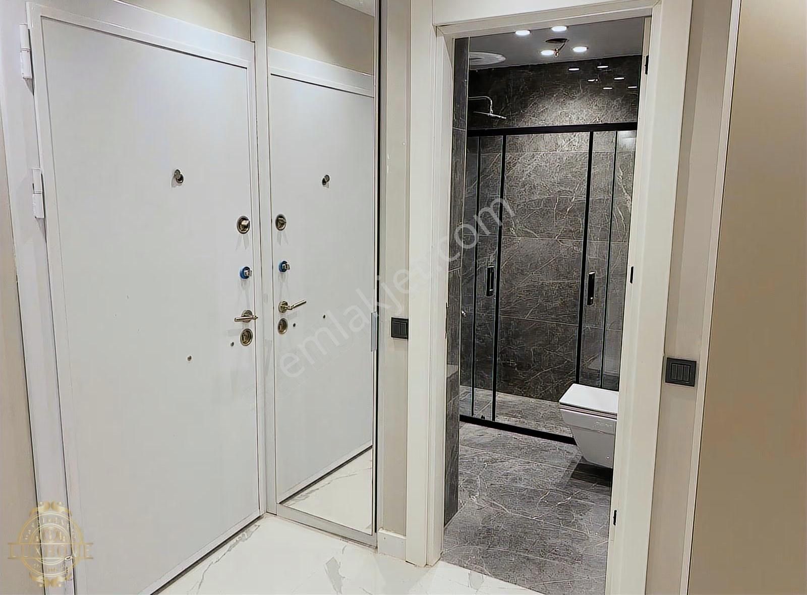 Bahçeşehir Üni. Yürüme Mesafesinde Lüks Sıfır Satılık 4+1 Daire - Görsel 2