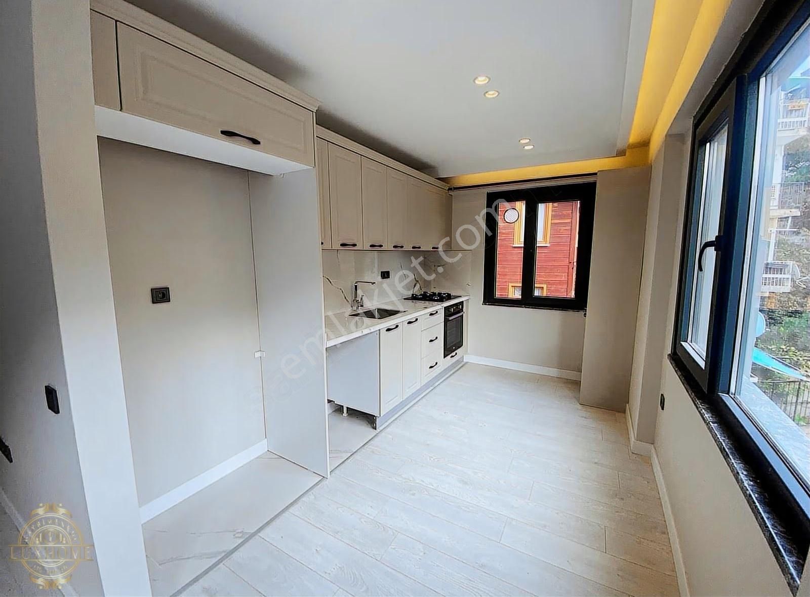 Çırağan Sarayı'na Yürüme Mesafesinde Sıfır Binada Lüks 2+1 Daire - Görsel 7