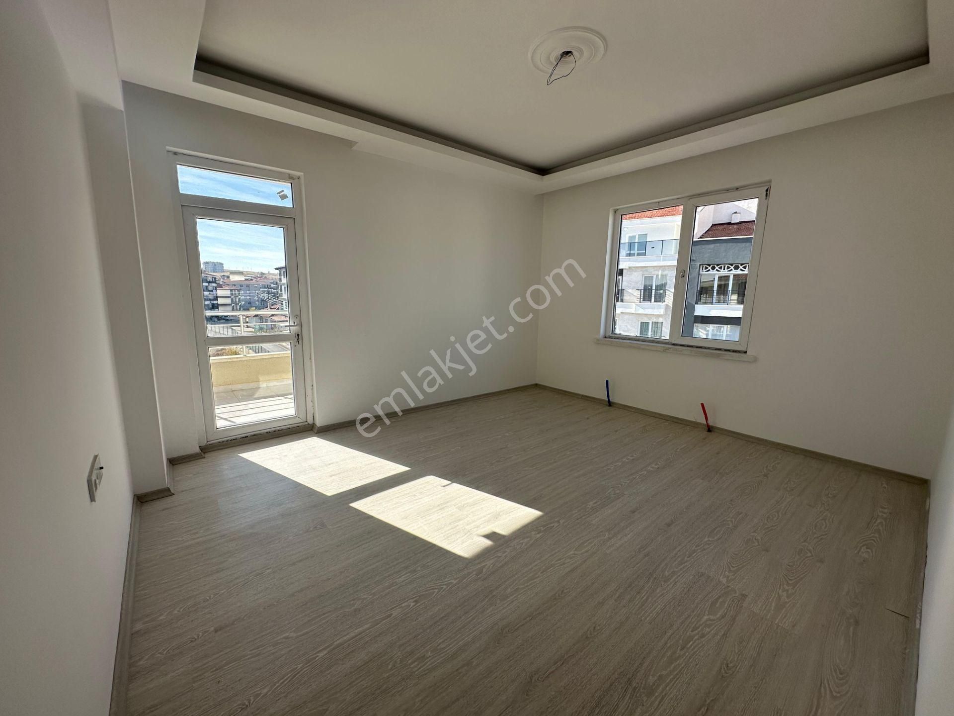 Keçiörende 3+1 Full Yapılı Geniş Ebeveyn Banyolu Geniş Balkonlu - Görsel 29