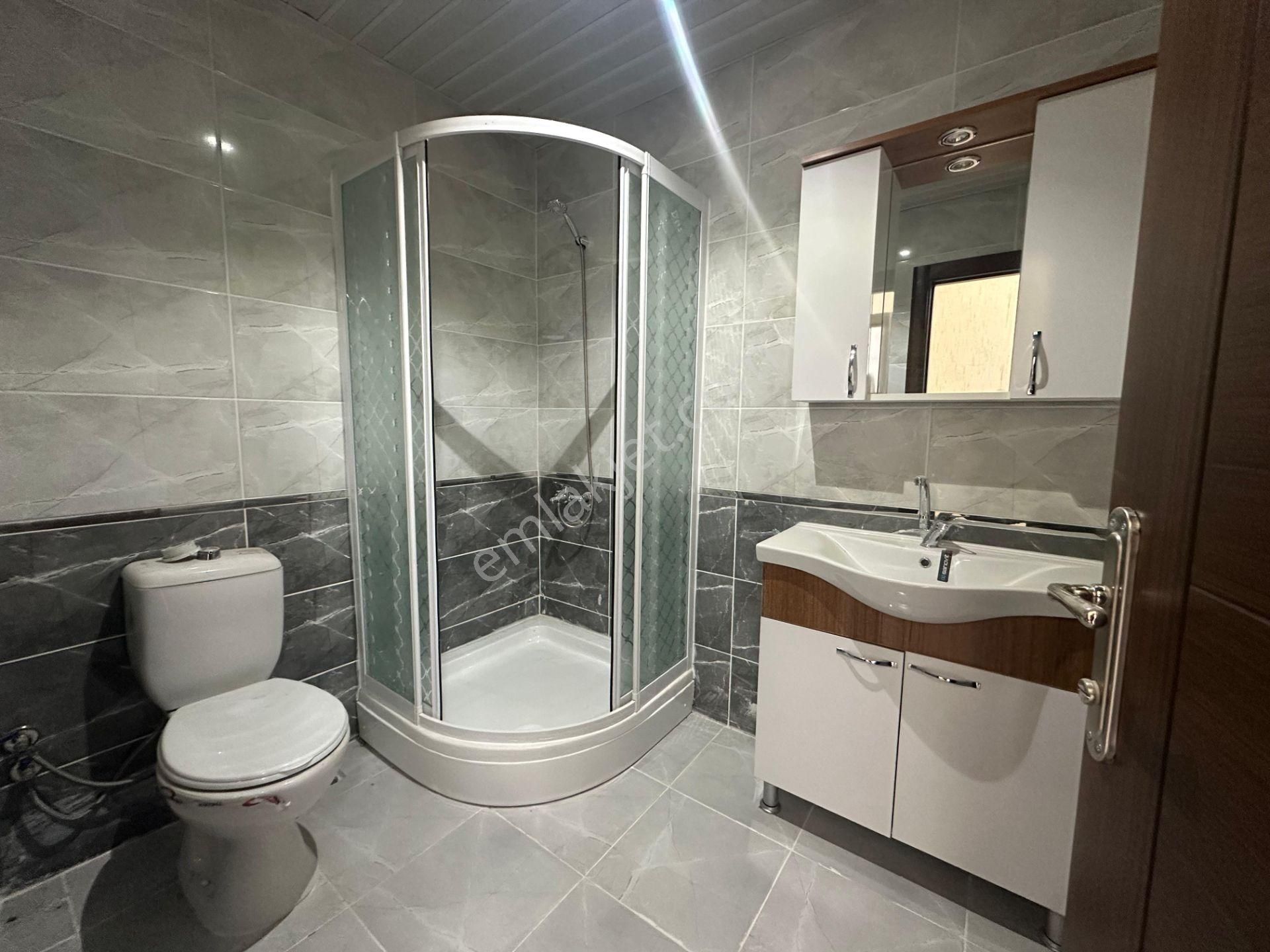 Keçiörende 3+1 Full Yapılı Geniş Ebeveyn Banyolu Geniş Balkonlu - Görsel 23