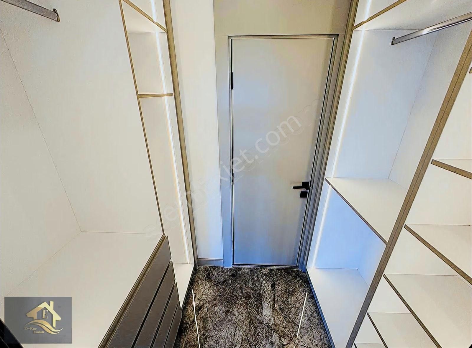 Davutlar Sahiline 950 Mt Müstakil Havuzlu 4+1 Ultra Lüks Villa - Görsel 27