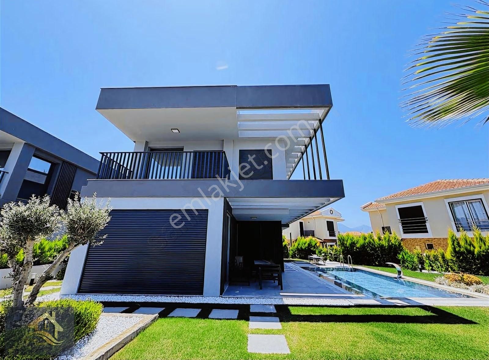 Davutlar Sahiline 950 Mt Müstakil Havuzlu 4+1 Ultra Lüks Villa - Görsel 11