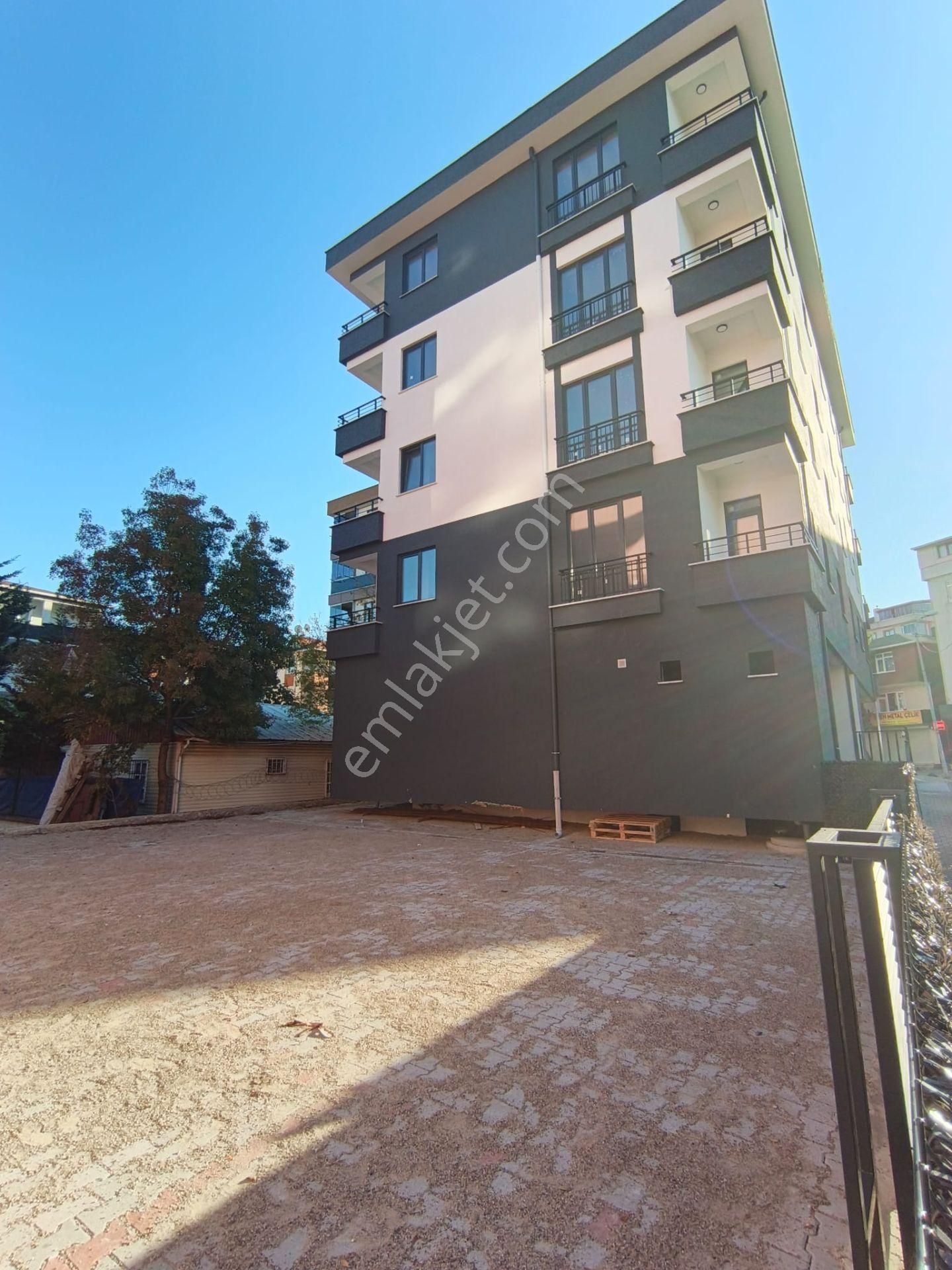 Çekmeköy Soğukpınar Mh Ultra Lüks 2+1 90m² Açık Otoparklı Satılık Daire