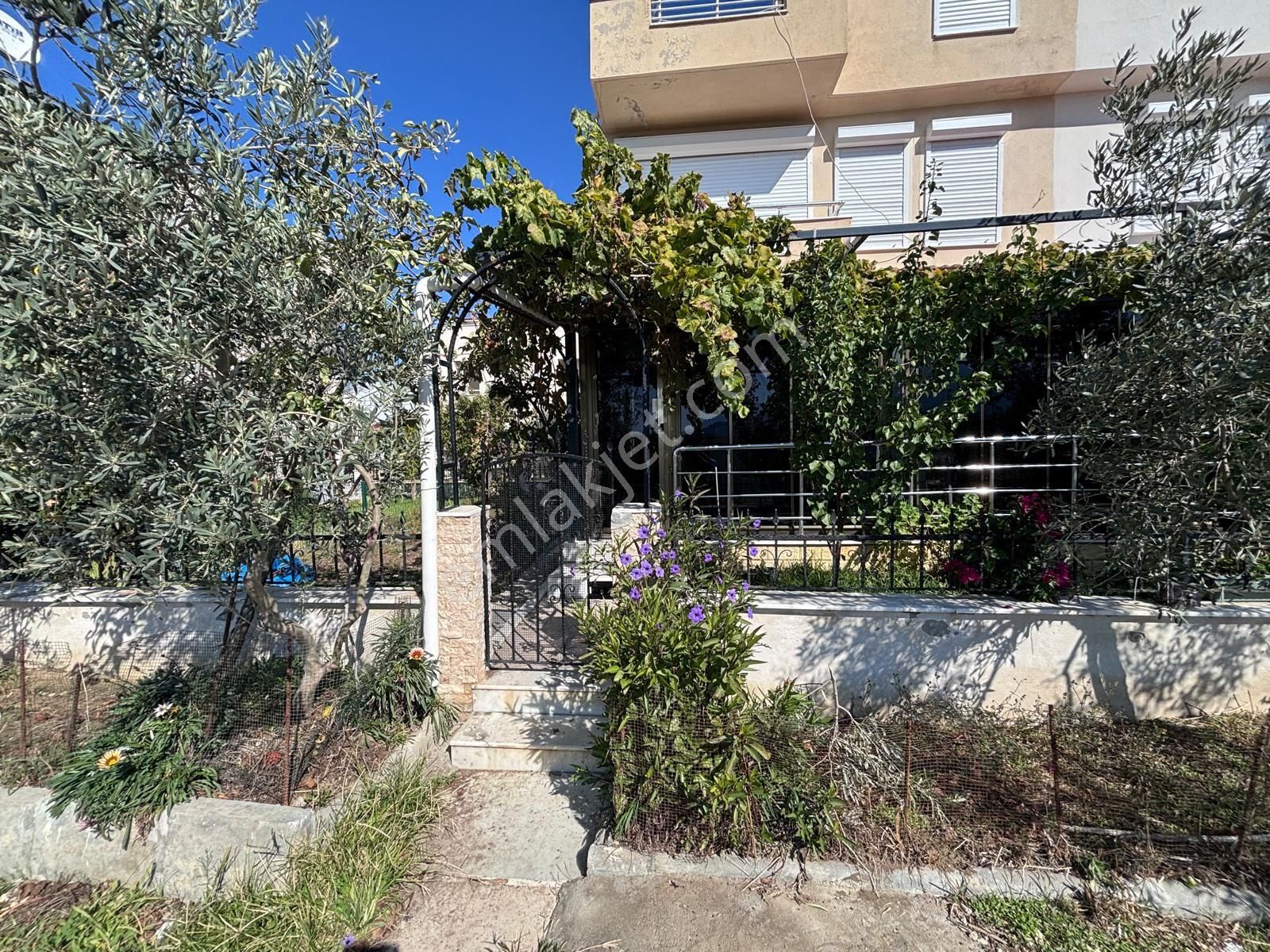 Okjisen Deposu Güzelçamlı Da Geniş Bahçeli 3+1 Yazlık - Görsel 21