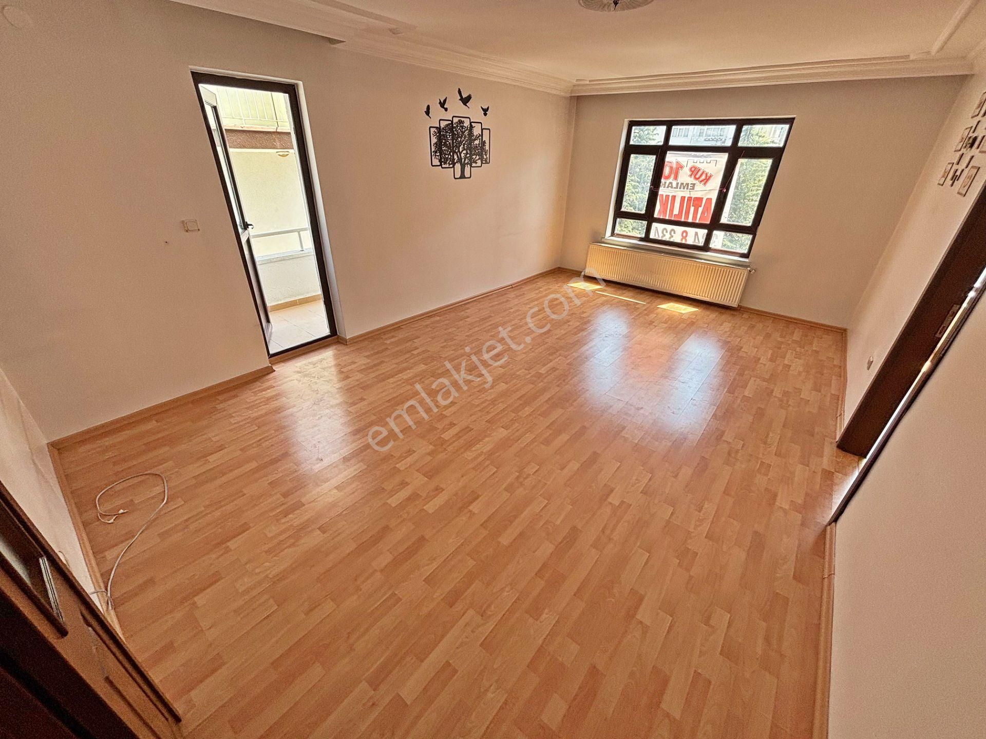 4+1 Katta Tek Daire 4. Kat Asansörlü Ana Cadde Yakını 2 Balkonlu - Görsel 13