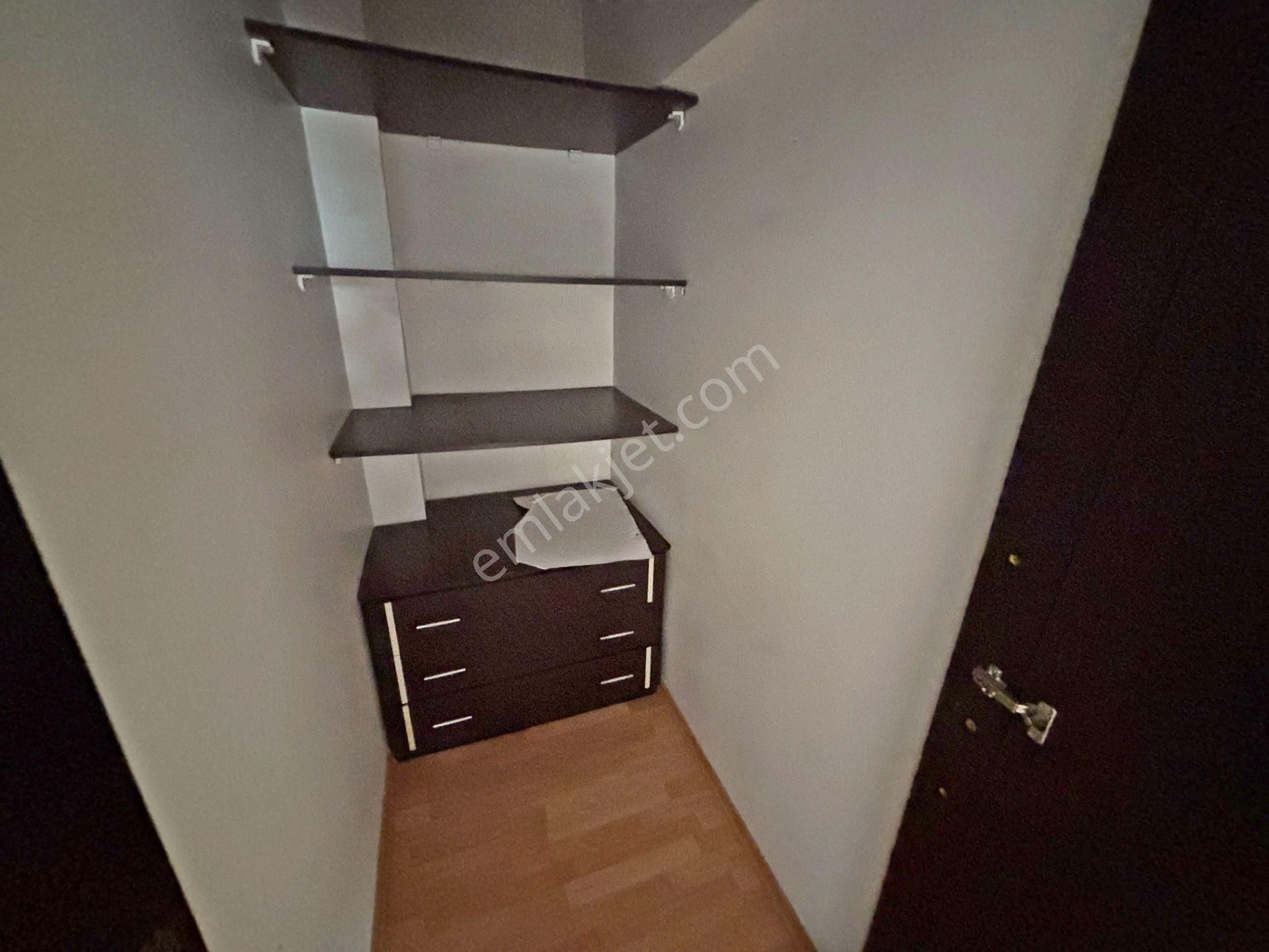 4+1 Katta Tek Daire 4. Kat Asansörlü Ana Cadde Yakını 2 Balkonlu - Görsel 28