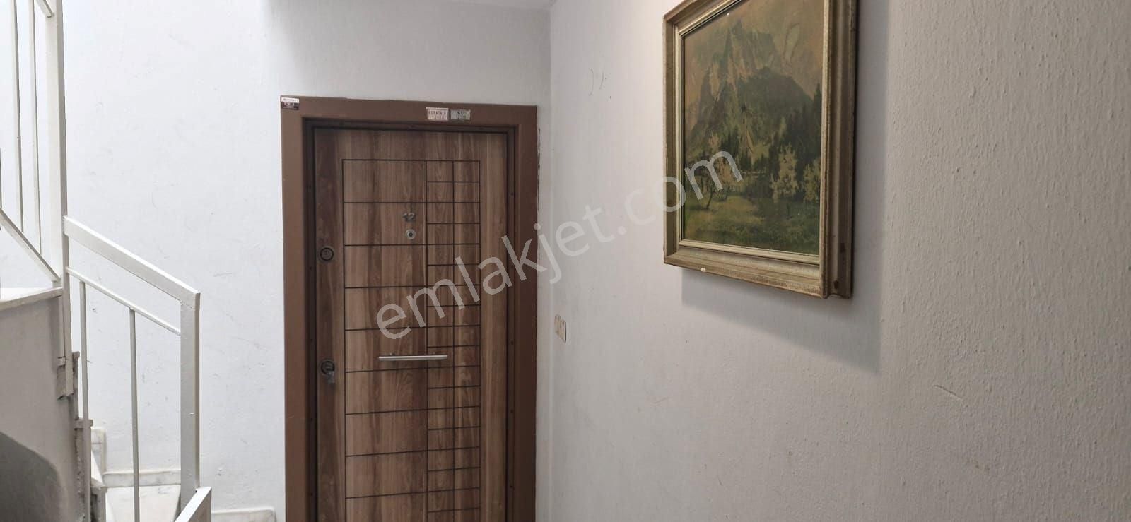 Ayvalık Sarimsaklida 'de Kiralık 2+1 Daire, 110m², Eşyalı, Şehir Ve Doğa Manzaralı, Denize Yakın - Görsel 7