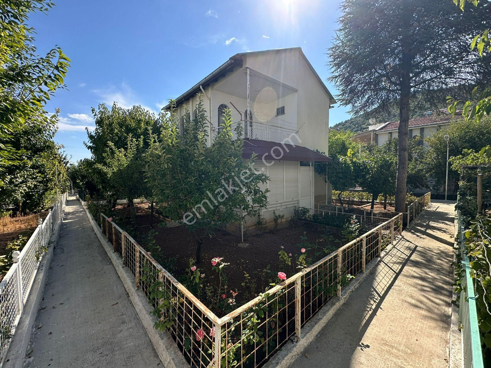 Antalya Korkuteli Datköy'de Site İçi Satılık 2+1 Yayla Villası - Görsel 3