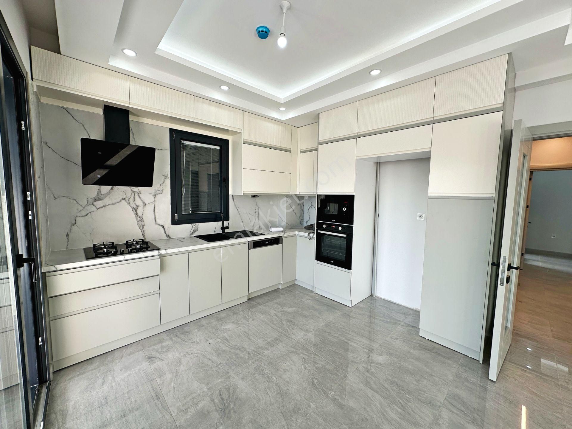 Ayanoğlun'dan Gürede Denize Panoramik Deniz Manzaralı Havuzlu Genişl 7+1 Satılık Tam Müstakil Villa - Görsel 8