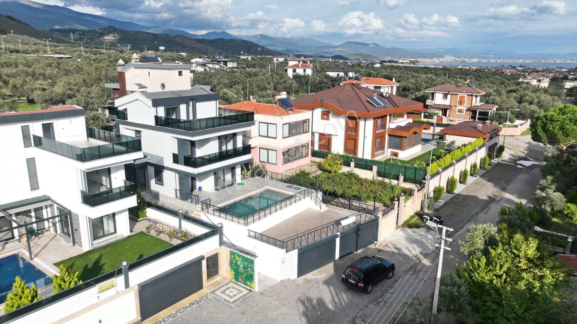 Ayanoğlun'dan Gürede Denize Panoramik Deniz Manzaralı Havuzlu Genişl 7+1 Satılık Tam Müstakil Villa - Görsel 34