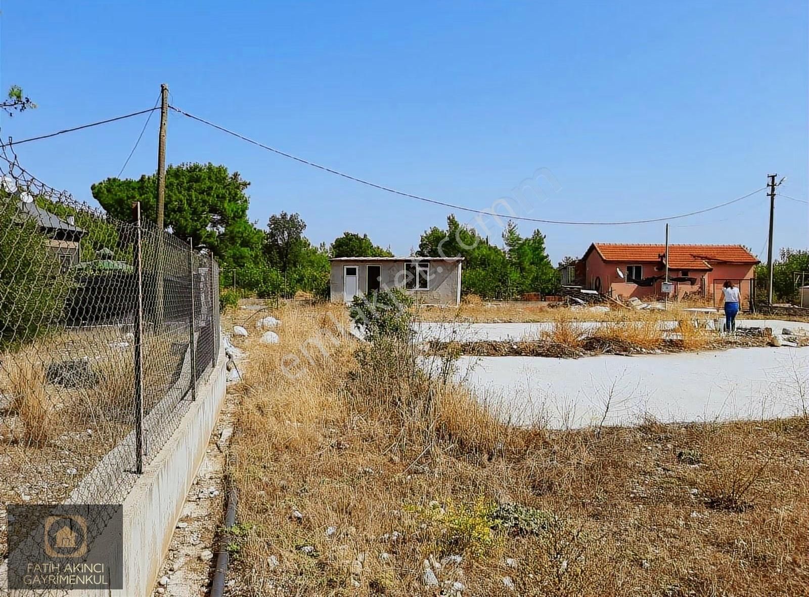 Antalya Konyaaltı Çakırlar Bölgesinde Etrafı Çevrili Kiralık Tar - Görsel 4