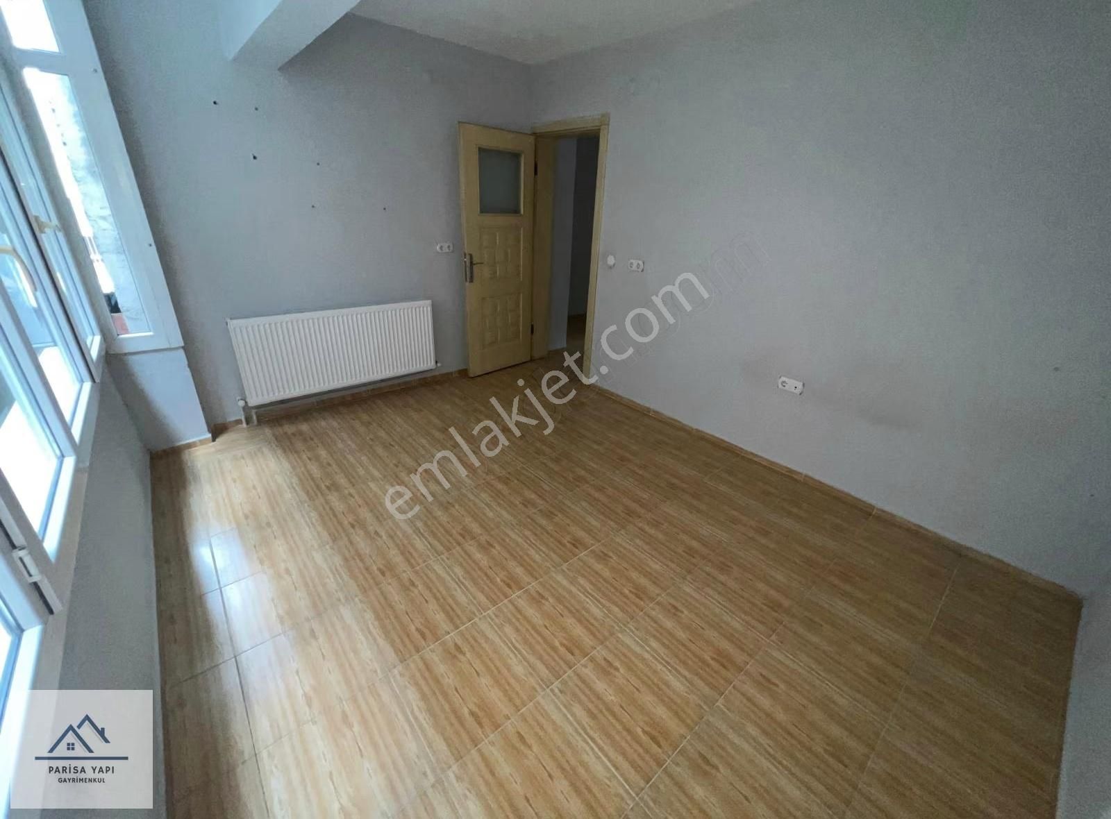 Bucaparisa'dan D.gazlı Arakat Çift Cepheli Aile Apt Kiralık 2+1 - Görsel 24
