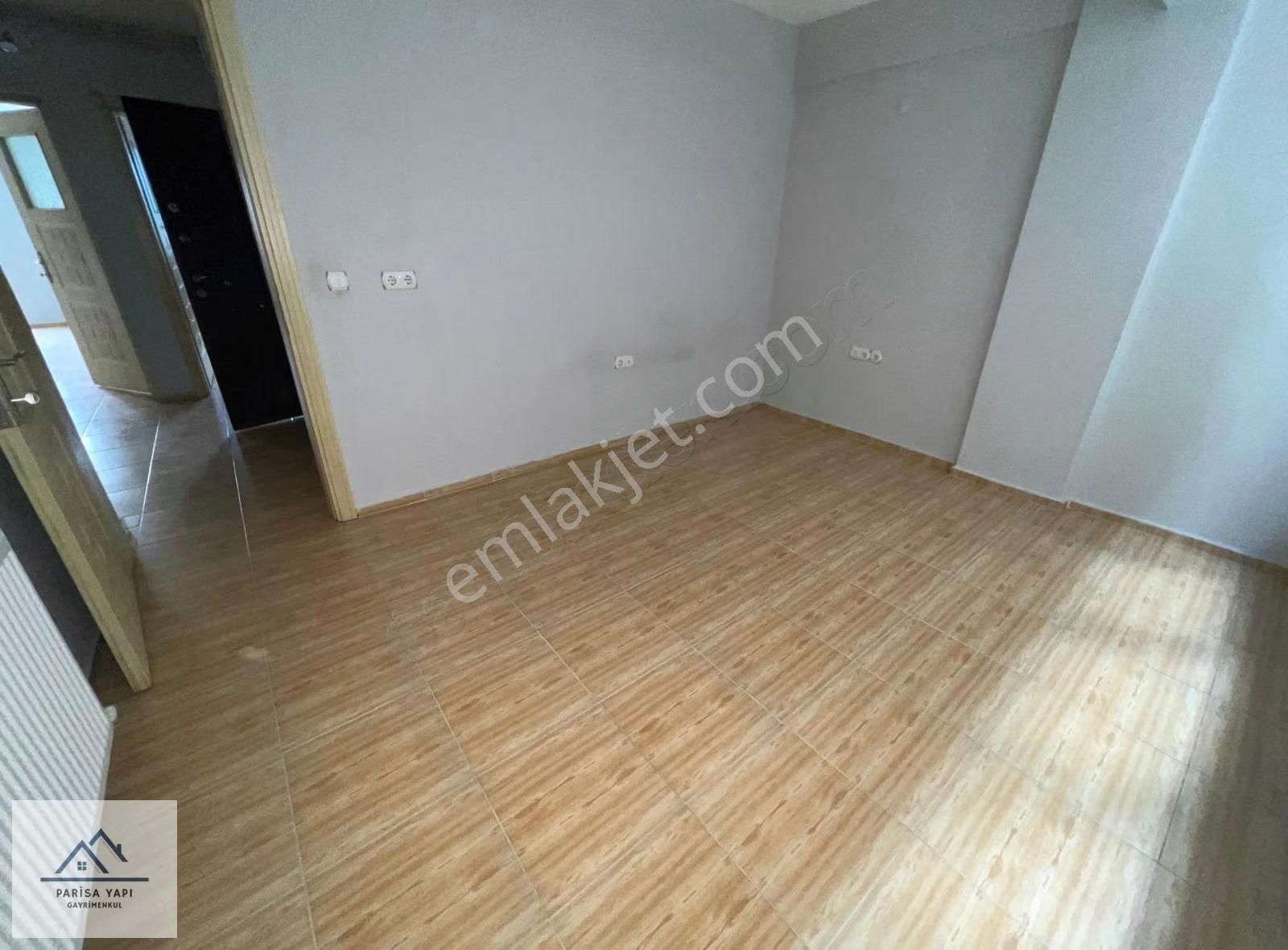 Bucaparisa'dan D.gazlı Arakat Çift Cepheli Aile Apt Kiralık 2+1 - Görsel 3