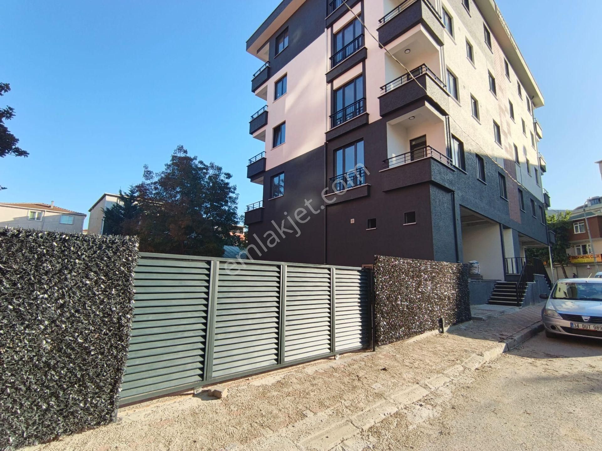 Çekmeköy Soğukpınar Mh Ultra Lüks 2+1 90m² Satılık Ara Kat Daire