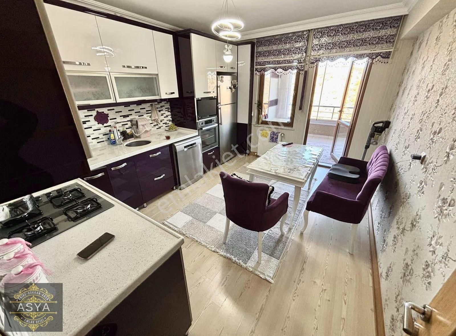 Merkezi Konum Manzaralı 3+1 Genişm2 Teras Balkonlu Site Dairesi! - Görsel 10