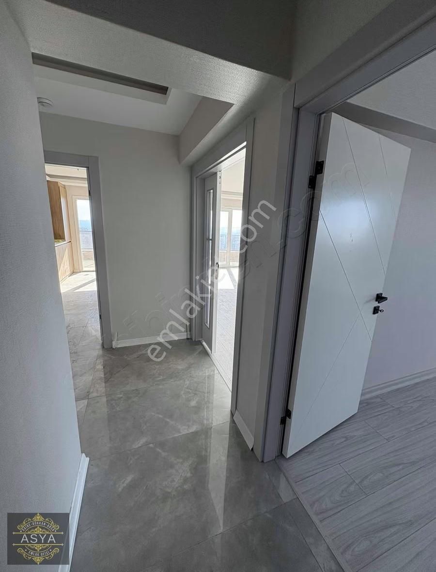 Yenimahallede Oturuma Hazır 3+1 Satılık Daire - Görsel 5